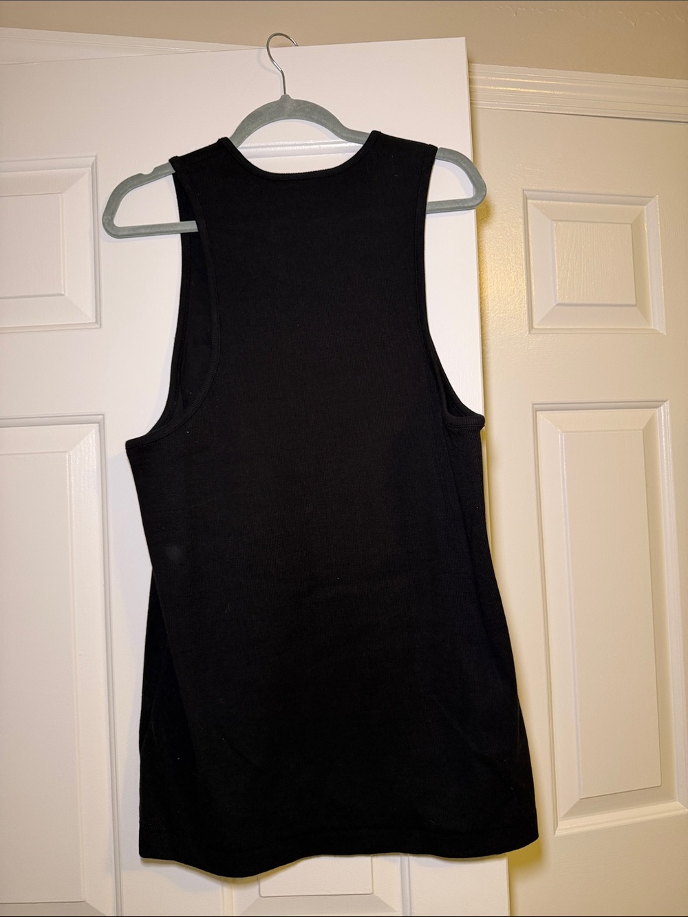 Essentials Black Ribbed Crewneck Tank - Picture 3 of 3